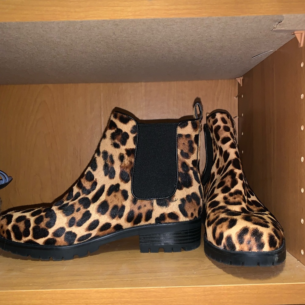 Nine West cheetah print boots
